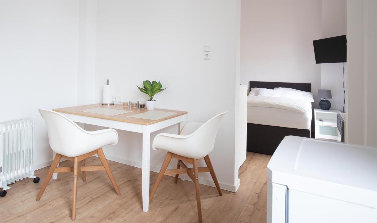 Moderne Wohnung In Der Innenstadt Von Бад-Ейнгаузен Екстер'єр фото