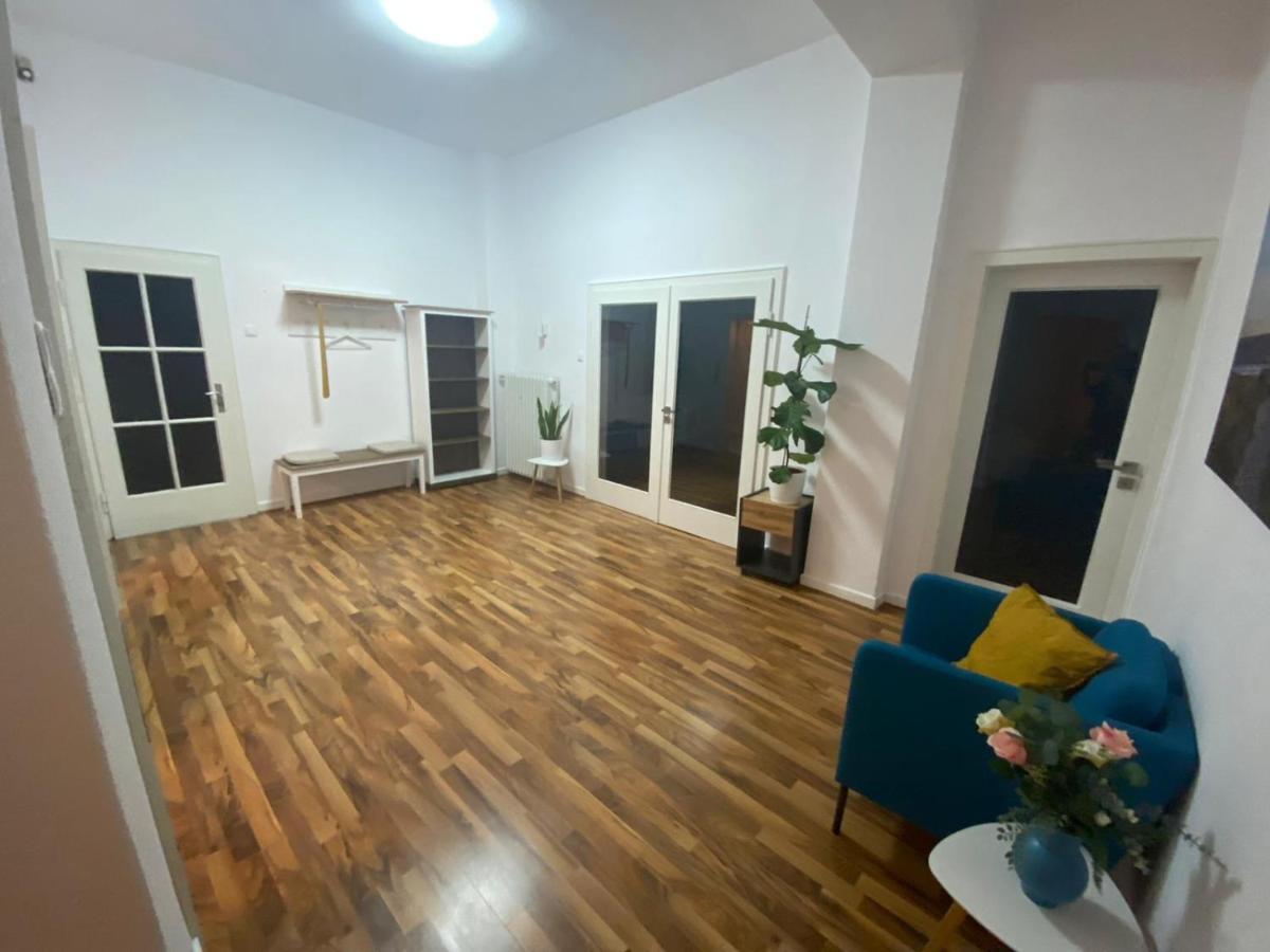 Moderne Wohnung In Der Innenstadt Von Бад-Ейнгаузен Екстер'єр фото